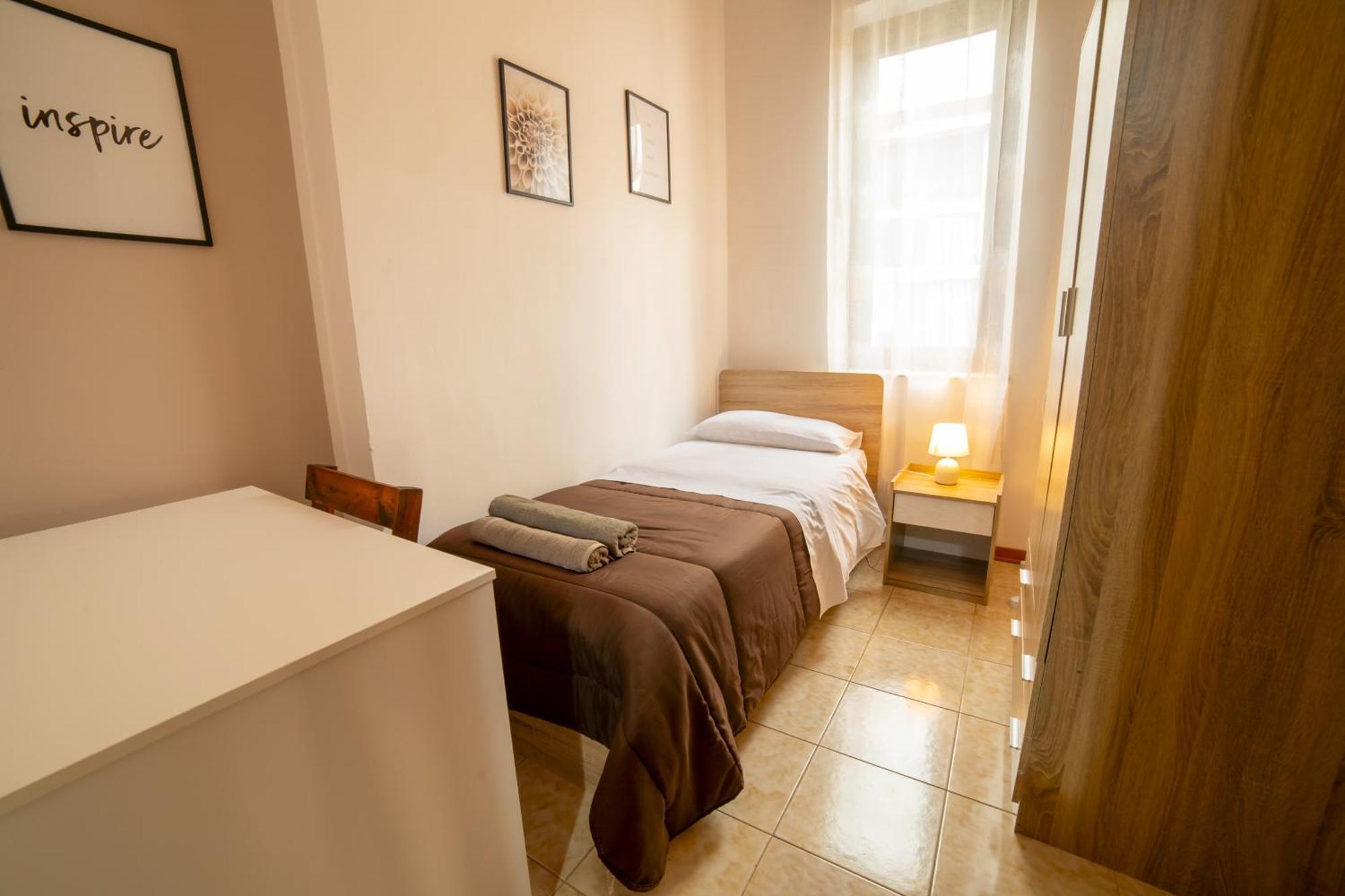 Apartamento Centro Stazione Aeroporto Wi-Fi&Self Check-In Palermo Exterior foto